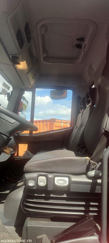 BEA EGI 280 TBI / IVECO 180 E 30 - Camião: foto 4 BEA EGI 280 TBI / IVECO 180 E 30 - Camião: foto 4