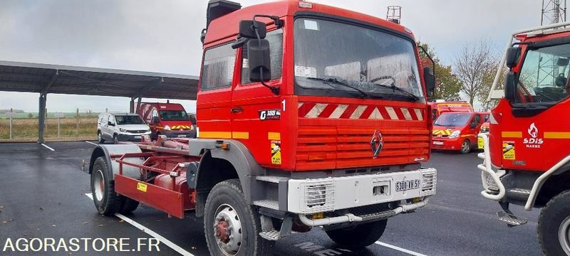 CAMION PORTE CELLULE - Camião: foto 1 CAMION PORTE CELLULE - Camião: foto 1