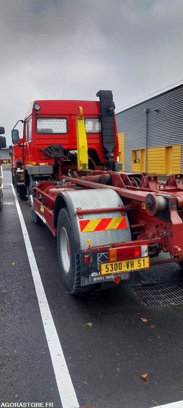 CAMION PORTE CELLULE - Camião: foto 3 CAMION PORTE CELLULE - Camião: foto 3