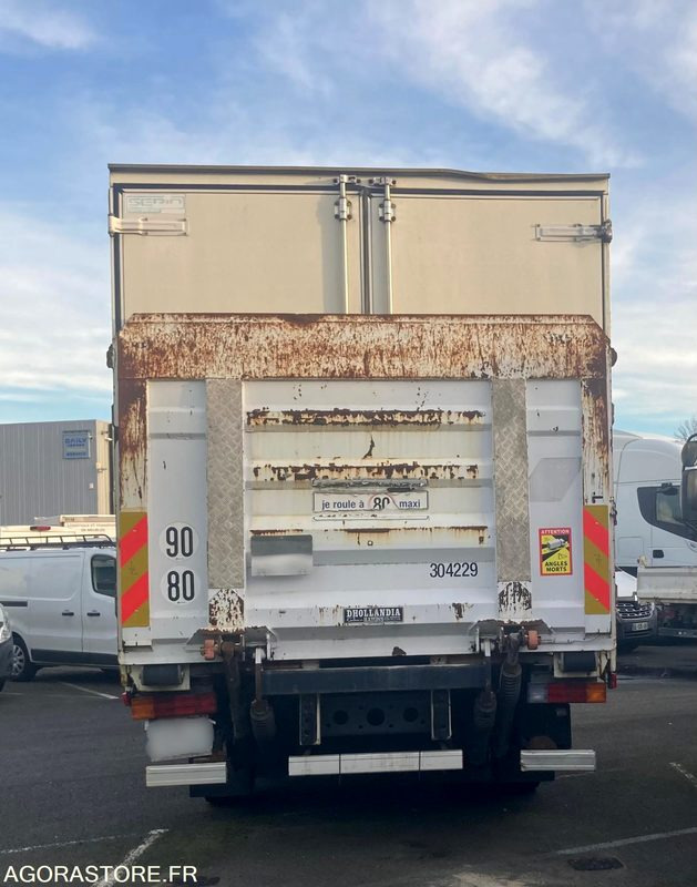 MERCEDES AXOR 2533 - 2009 - 452 922km - Camião: foto 4 MERCEDES AXOR 2533 - 2009 - 452 922km - Camião: foto 4