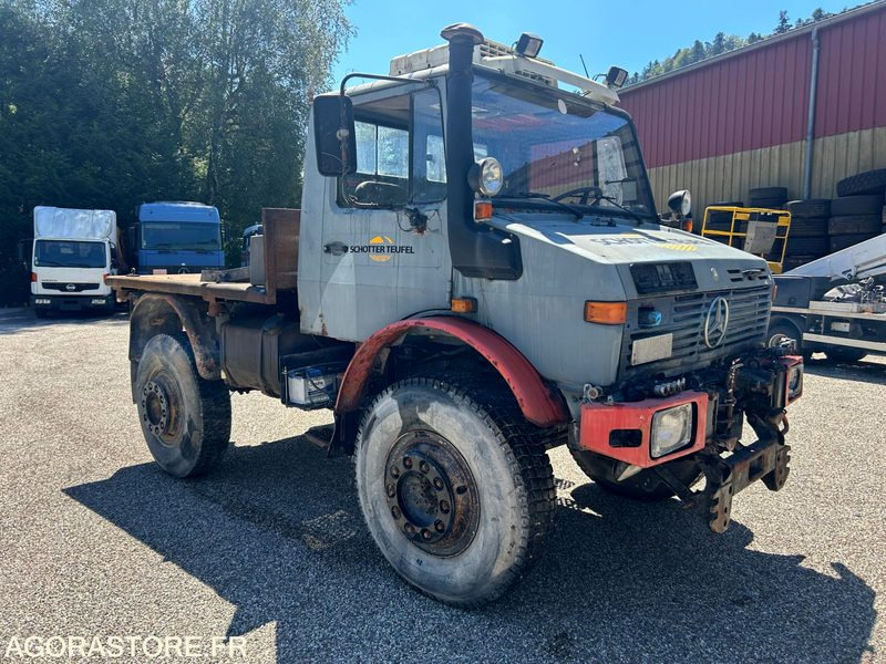 MERCEDES UNIMOG 425 -1985 - 196000km - Camião: foto 2 MERCEDES UNIMOG 425 -1985 - 196000km - Camião: foto 2