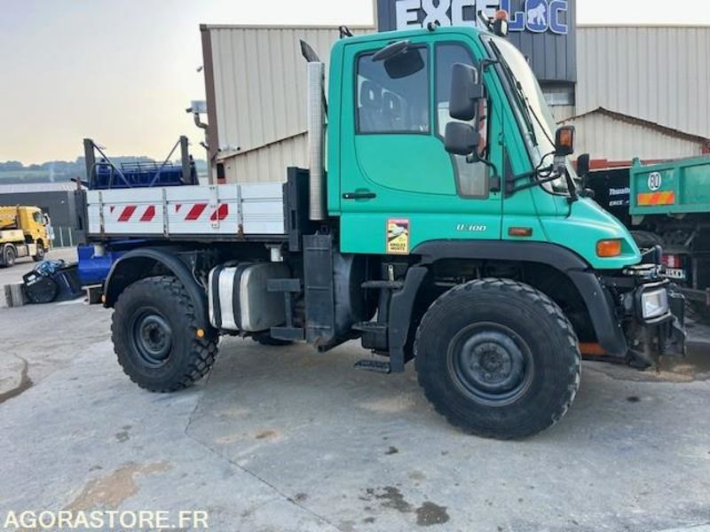 MERCEDES UNIMOG U300C VERSION COMMUNALE 2000 97652 KM - Camião: foto 2 MERCEDES UNIMOG U300C VERSION COMMUNALE 2000 97652 KM - Camião: foto 2