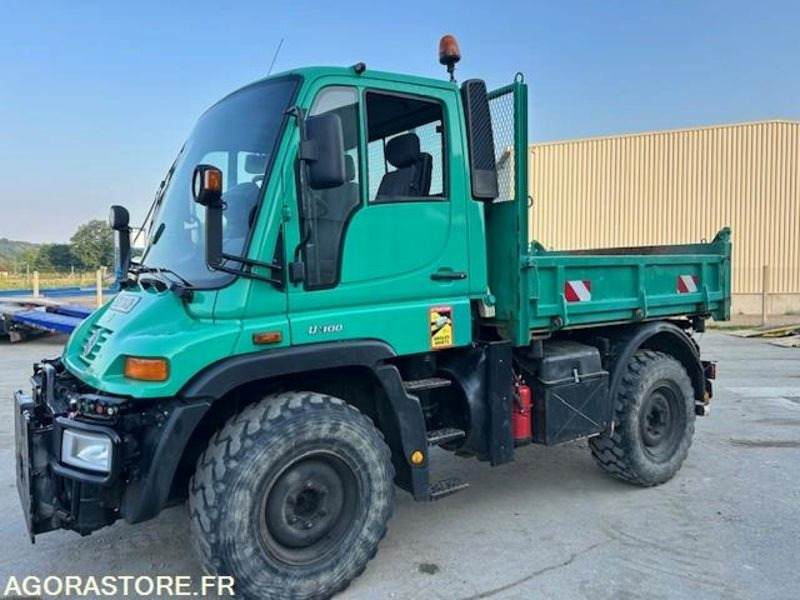 MERCEDES UNIMOG U300C VERSION COMMUNALE 2003 38210 KM + EPAREUSE CMV 450GP - Camião: foto 3 MERCEDES UNIMOG U300C VERSION COMMUNALE 2003 38210 KM + EPAREUSE CMV 450GP - Camião: foto 3