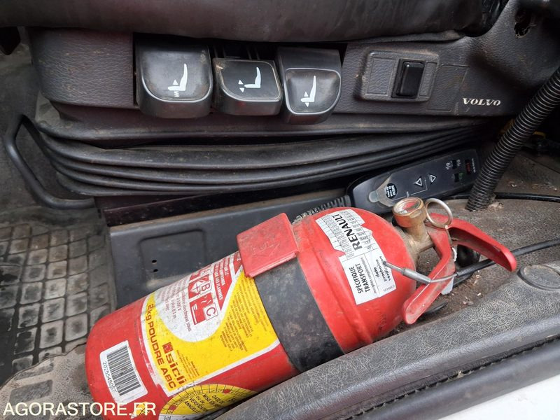 Camião R51857-PORTEUR POLYBENNE VOLVO FM 370-ANNÉE 2010-BRAS GUIMA PALFINGER-502085 KM: foto 13