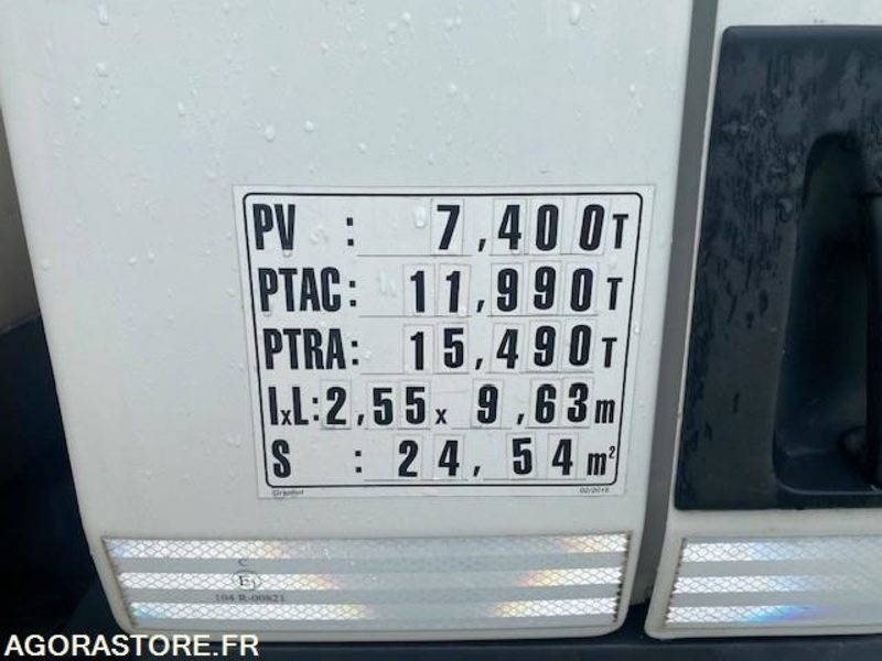 RENAULT FOURGON HAYON D12 - 2017 - 300 000km - Camião: foto 3 RENAULT FOURGON HAYON D12 - 2017 - 300 000km - Camião: foto 3