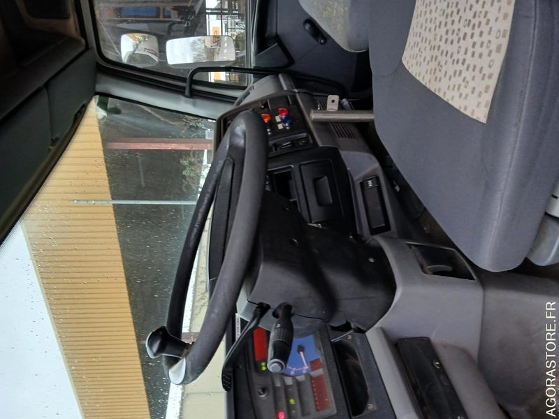 RENAULT MIDLUM - 2002 - BB284DN - Camião: foto 4 RENAULT MIDLUM - 2002 - BB284DN - Camião: foto 4