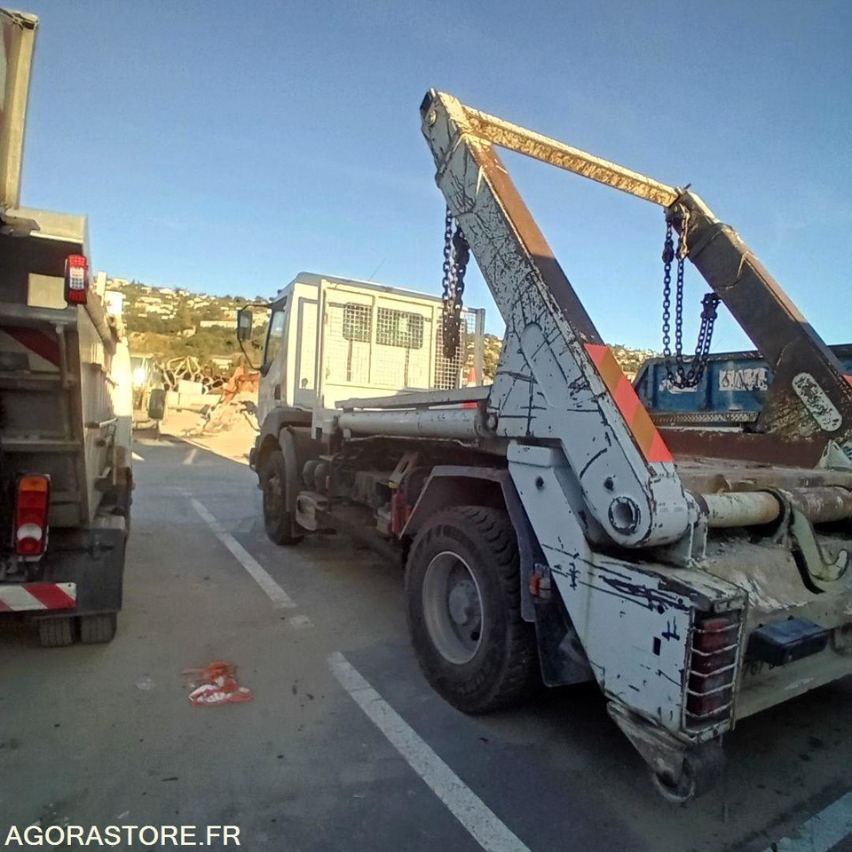 Renault Kerax multi benne à chaine - Camião: foto 1 Renault Kerax multi benne à chaine - Camião: foto 1