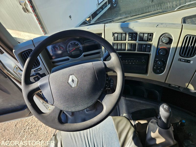 Locação financeira de  Renault Polybenne 410 DXI 4X2 Bras Guima PTRA 40T - 2009 - 219 000Km Renault Polybenne 410 DXI 4X2 Bras Guima PTRA 40T - 2009 - 219 000Km: foto 10