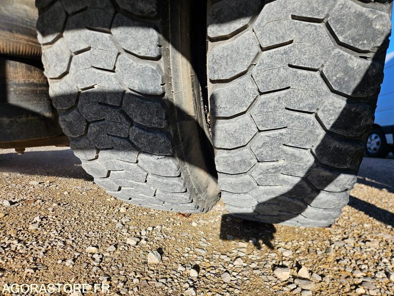 Locação financeira de  Renault Polybenne 410 DXI 4X2 Bras Guima PTRA 40T - 2009 - 219 000Km Renault Polybenne 410 DXI 4X2 Bras Guima PTRA 40T - 2009 - 219 000Km: foto 17