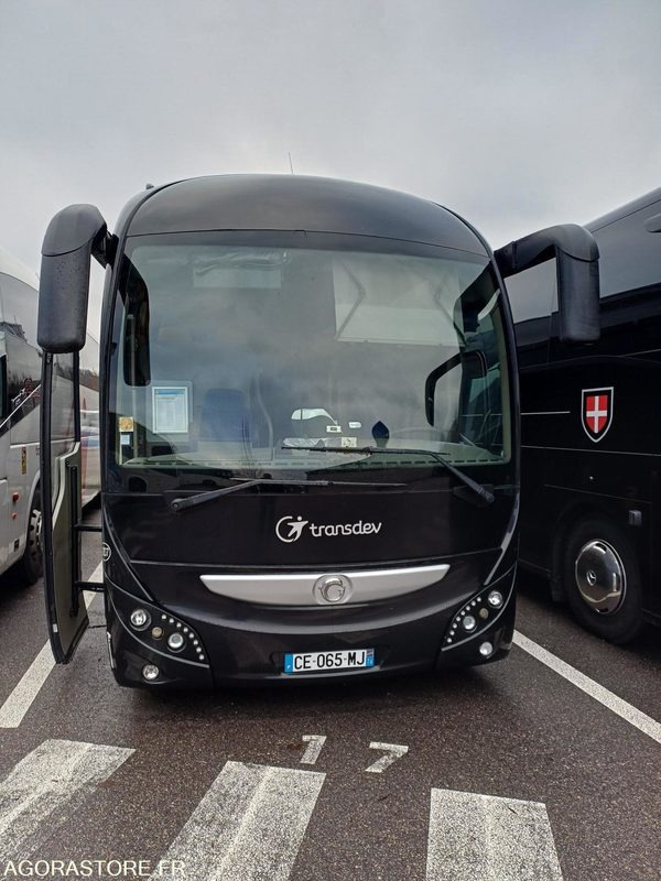 Car Iveco - 2012 - 556000kms - CE065MJ - Autocarro: foto 1 Car Iveco - 2012 - 556000kms - CE065MJ - Autocarro: foto 1