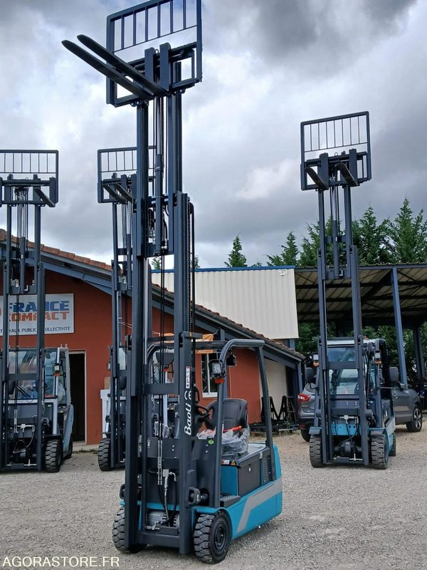 Chariot élévateur Baoli KBET18 Electrique 4350 NEUF - Empilhador elétrico: foto 1 Chariot élévateur Baoli KBET18 Electrique 4350 NEUF - Empilhador elétrico: foto 1