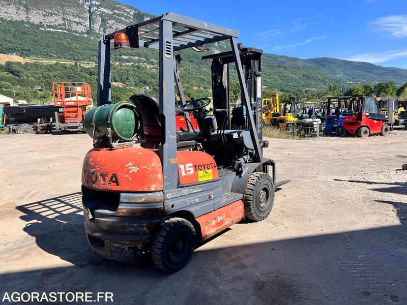 Chariot élévateur à gaz Toyota FG15 4,3m - 1,5T - Année 1994 - 10770 heures - Empilhador a gás: foto 3 Chariot élévateur à gaz Toyota FG15 4,3m - 1,5T - Année 1994 - 10770 heures - Empilhador a gás: foto 3