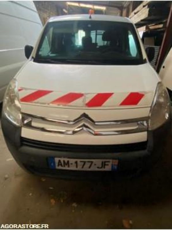Citroen Berlingo - 147731kms - 2008 - AM 177 JF - Furgão compacto: foto 1 Citroen Berlingo - 147731kms - 2008 - AM 177 JF - Furgão compacto: foto 1