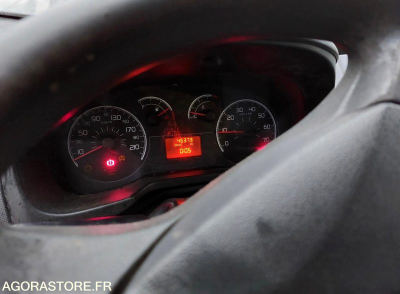 Citroën Némo 46373kms 2013 - Furgão compacto: foto 3 Citroën Némo 46373kms 2013 - Furgão compacto: foto 3