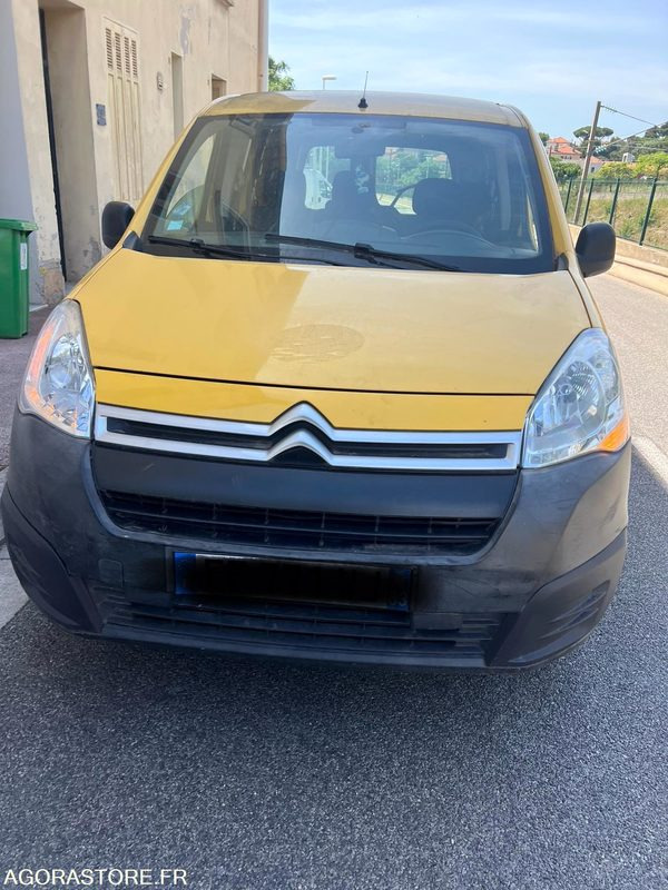 Citroen berlingo - 2016 - 76000km - Automóvel: foto 1 Citroen berlingo - 2016 - 76000km - Automóvel: foto 1