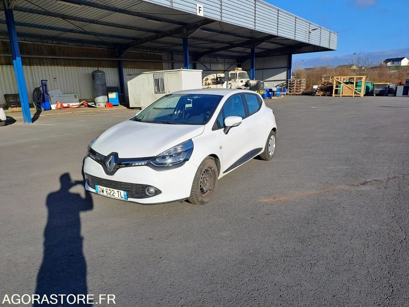Clio IV 1.5 DCI de 2015 - Automóvel: foto 2 Clio IV 1.5 DCI de 2015 - Automóvel: foto 2