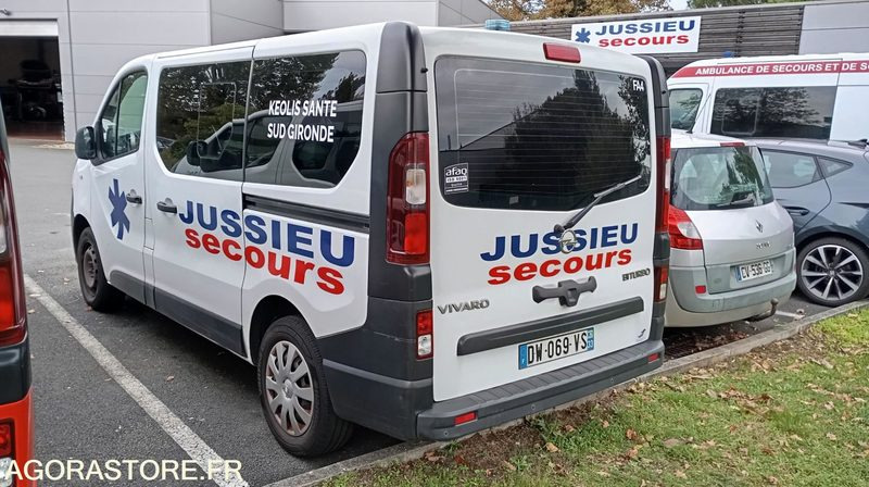 DW-069-VS - Non Roulant - OPEL VIVARO - VASP - 328 164 Kms - Ambulância: foto 3 DW-069-VS - Non Roulant - OPEL VIVARO - VASP - 328 164 Kms - Ambulância: foto 3
