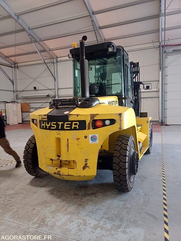 ELEVATEUR GAZ HYSTER 9.00 2011 16000 HEURES - Empilhador a gás: foto 3 ELEVATEUR GAZ HYSTER 9.00 2011 16000 HEURES - Empilhador a gás: foto 3