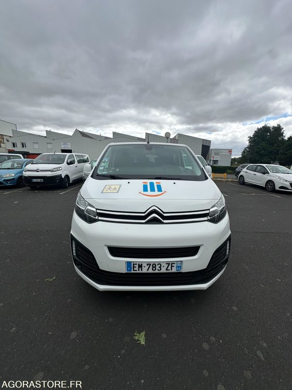 EM-783-ZF - Roulant - Citroën JUMPY SPACE TOURER - PV- 9 PLACES - 261 240 Kms - Minibus, Furgão de passageiros: foto 3 EM-783-ZF - Roulant - Citroën JUMPY SPACE TOURER - PV- 9 PLACES - 261 240 Kms - Minibus, Furgão de passageiros: foto 3