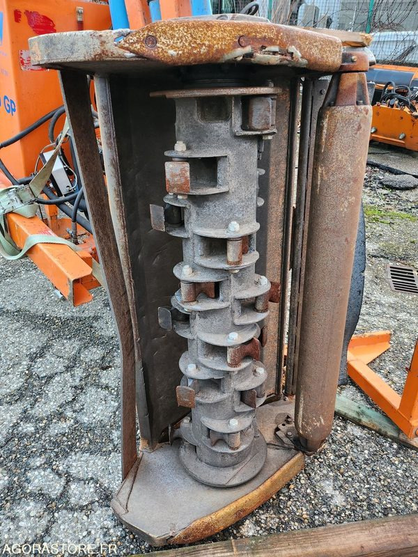 EPAREUSE FRONTALE CMV 450F 1999 - Limpa bermas: foto 2 EPAREUSE FRONTALE CMV 450F 1999 - Limpa bermas: foto 2