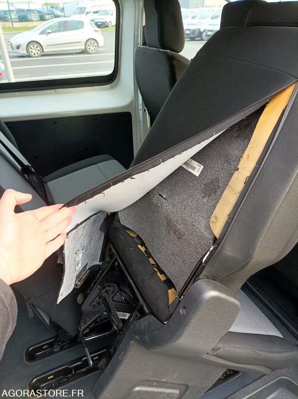 Minibus, Furgão de passageiros EY-346-BY - Roulant - CITROEN JUMPY SPACE TOURER - VP - 189 243 Kms "CG PERDUE": foto 12 Minibus, Furgão de passageiros EY-346-BY - Roulant - CITROEN JUMPY SPACE TOURER - VP - 189 243 Kms "CG PERDUE": foto 12