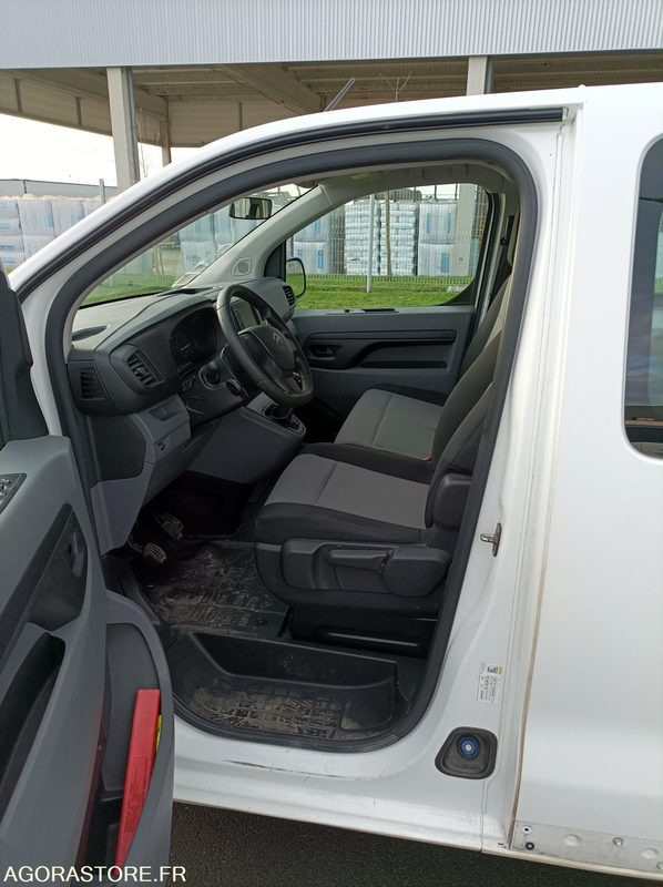 Minibus, Furgão de passageiros EY-346-BY - Roulant - CITROEN JUMPY SPACE TOURER - VP - 189 243 Kms "CG PERDUE": foto 6 Minibus, Furgão de passageiros EY-346-BY - Roulant - CITROEN JUMPY SPACE TOURER - VP - 189 243 Kms "CG PERDUE": foto 6