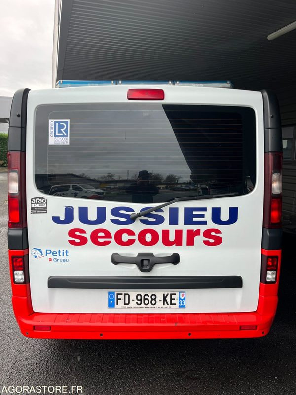 FD-968-KE - Non Roulant - RENAULT TRAFIC - VASP - 305 100 Kms - Ambulância: foto 4 FD-968-KE - Non Roulant - RENAULT TRAFIC - VASP - 305 100 Kms - Ambulância: foto 4