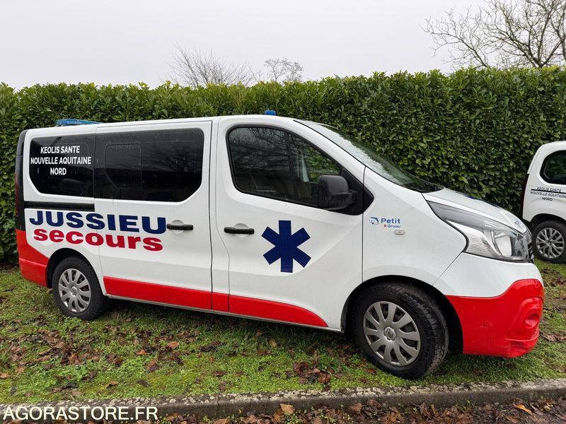 FF-800-VF - Roulant - RENAULT TRAFIC - VASP - CG KS - 337 746 Kms - Ambulância: foto 3 FF-800-VF - Roulant - RENAULT TRAFIC - VASP - CG KS - 337 746 Kms - Ambulância: foto 3