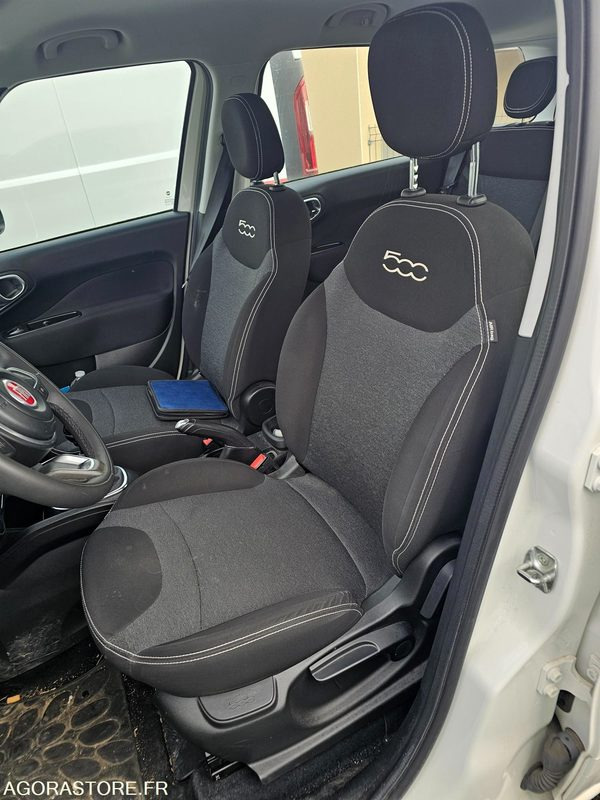 FIAT 500L - 2017 - 61263km - EQ107WG - Automóvel: foto 5 FIAT 500L - 2017 - 61263km - EQ107WG - Automóvel: foto 5