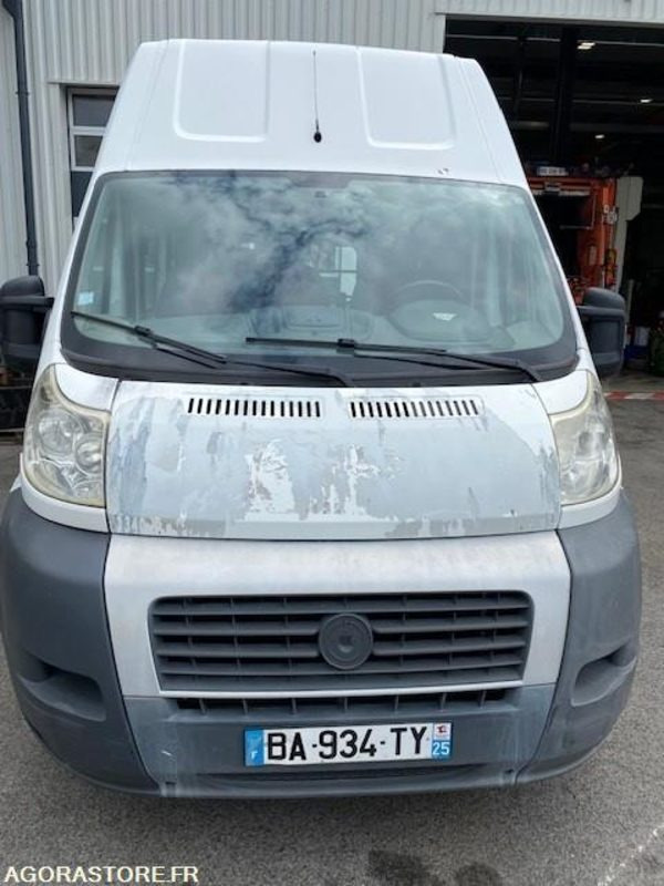 FIAT DUCATO (PAR 3340) - Furgão: foto 2 FIAT DUCATO (PAR 3340) - Furgão: foto 2
