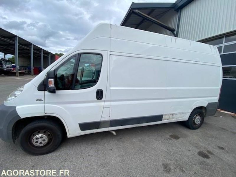FIAT DUCATO (PAR 3340) - Furgão: foto 1 FIAT DUCATO (PAR 3340) - Furgão: foto 1