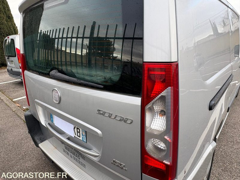 FIAT SCUDO VEHICULE TRANSPORT FUNÉRAIRE - Carrinha frigorífica: foto 2 FIAT SCUDO VEHICULE TRANSPORT FUNÉRAIRE - Carrinha frigorífica: foto 2