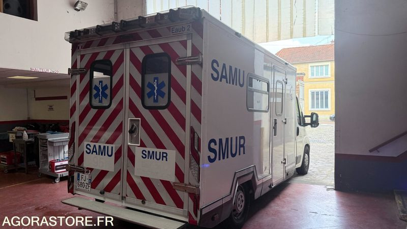 FJ-680-ZF - Non Roulant - PEUGEOT BOXER - SMUR - L3H2 4T - CG KS - 180 000 Kms - Furgão: foto 3 FJ-680-ZF - Non Roulant - PEUGEOT BOXER - SMUR - L3H2 4T - CG KS - 180 000 Kms - Furgão: foto 3