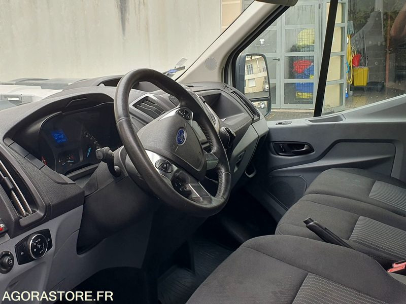 FORD TRANSIT AD BLUE 92178kms 2017 - Carrinha de contentor: foto 5 FORD TRANSIT AD BLUE 92178kms 2017 - Carrinha de contentor: foto 5