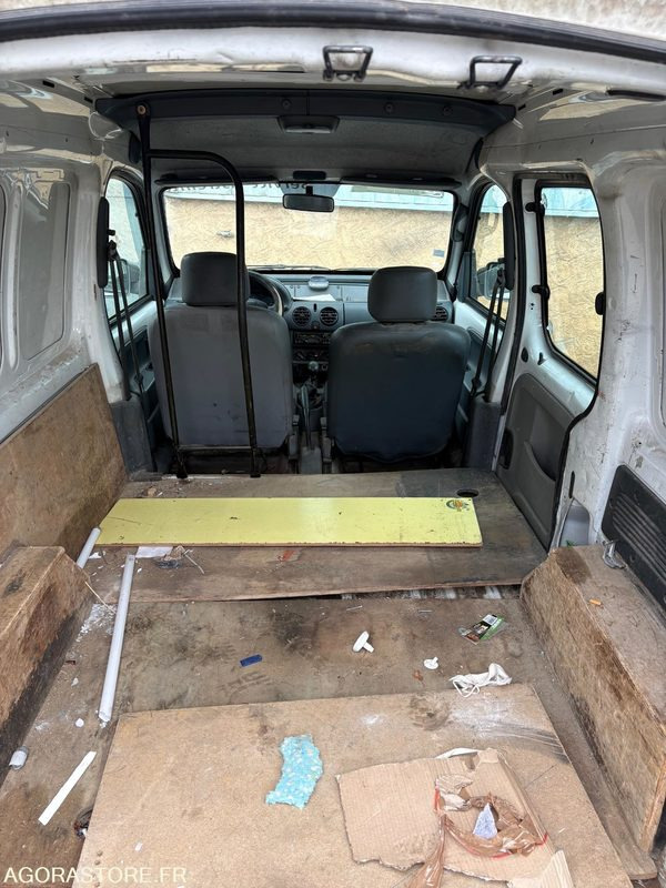 FOURGONNETTE RENAULT KANGOO - Furgão compacto: foto 1 FOURGONNETTE RENAULT KANGOO - Furgão compacto: foto 1