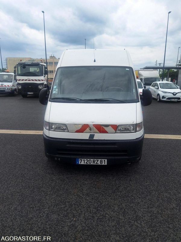 Fiat Ducato Hayon - 2000 - 128593KMS - Furgão: foto 4 Fiat Ducato Hayon - 2000 - 128593KMS - Furgão: foto 4