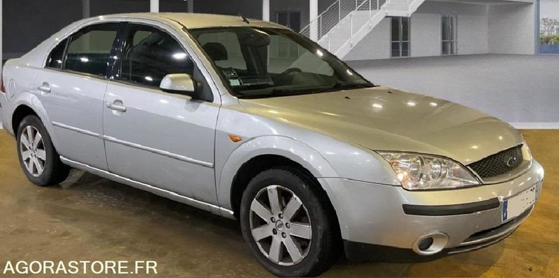 Ford Mondeo 1.8I - 125 GHIA .CT-OK passé et accepté pour 2 ans - Automóvel: foto 1 Ford Mondeo 1.8I - 125 GHIA .CT-OK passé et accepté pour 2 ans - Automóvel: foto 1