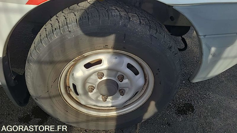 Ford Transit LS - 2008 - 102029kms -932AZP67 - Furgão: foto 4 Ford Transit LS - 2008 - 102029kms -932AZP67 - Furgão: foto 4