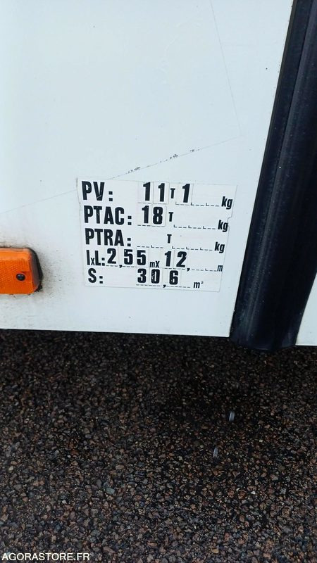 IRISBUS - RECREO - 2007 / 400780 KM - GE971ZS (7598) - Autocarro escolar: foto 4 IRISBUS - RECREO - 2007 / 400780 KM - GE971ZS (7598) - Autocarro escolar: foto 4