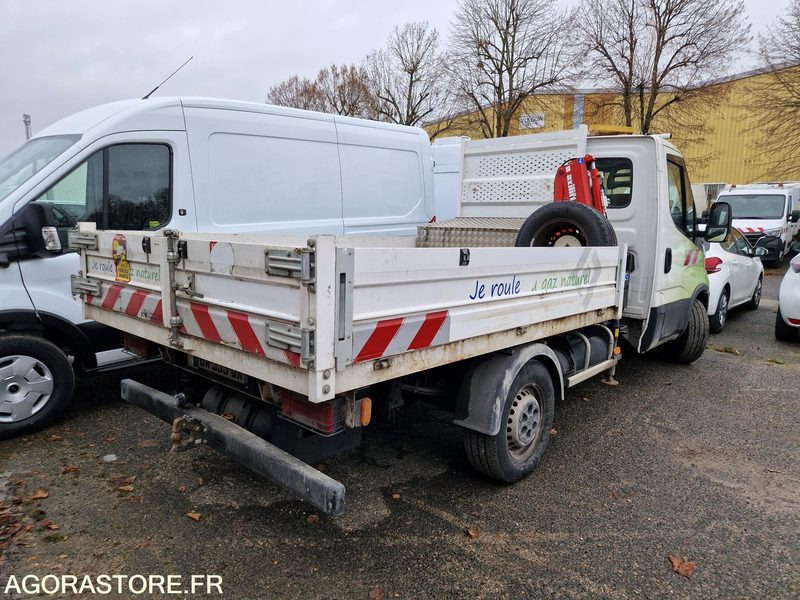 IVECO 35S14N BENNE BASCULANTE + GRUE - 2021/ 51912 KM (GA533QX) - Carrinha basculante: foto 4 IVECO 35S14N BENNE BASCULANTE + GRUE - 2021/ 51912 KM (GA533QX) - Carrinha basculante: foto 4
