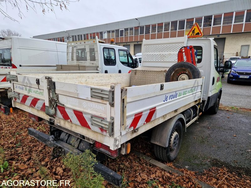 IVECO 35S14N BENNE BASCULANTE + GRUE - 2021 / 55523 KM (GA526QX) - Carrinha basculante: foto 3 IVECO 35S14N BENNE BASCULANTE + GRUE - 2021 / 55523 KM (GA526QX) - Carrinha basculante: foto 3