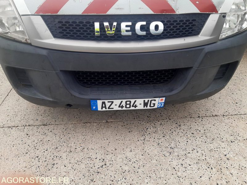 IVECO BENNE DANS L'ETAT - Carrinha basculante: foto 1 IVECO BENNE DANS L'ETAT - Carrinha basculante: foto 1