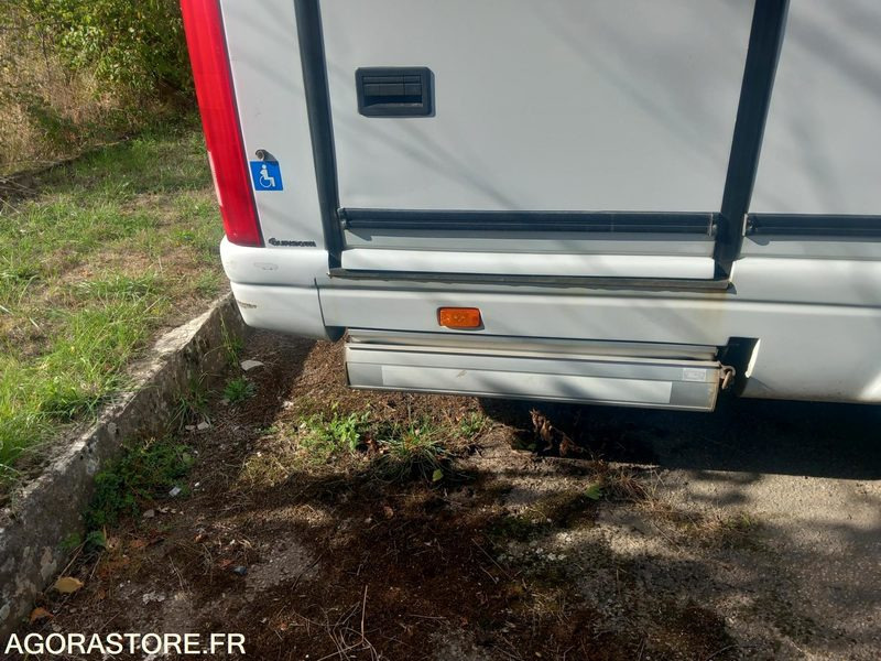 IVECO DAILY N°092054 - Minibus, Furgão de passageiros: foto 4 IVECO DAILY N°092054 - Minibus, Furgão de passageiros: foto 4