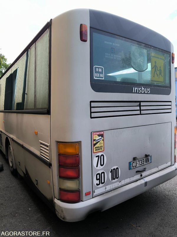 IVECO IRISBUS - 2005 - 486899km - 63 places - Autocarro escolar: foto 4 IVECO IRISBUS - 2005 - 486899km - 63 places - Autocarro escolar: foto 4