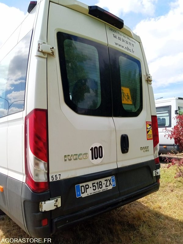 Iveco Daily Line - Minibus, Furgão de passageiros: foto 3 Iveco Daily Line - Minibus, Furgão de passageiros: foto 3