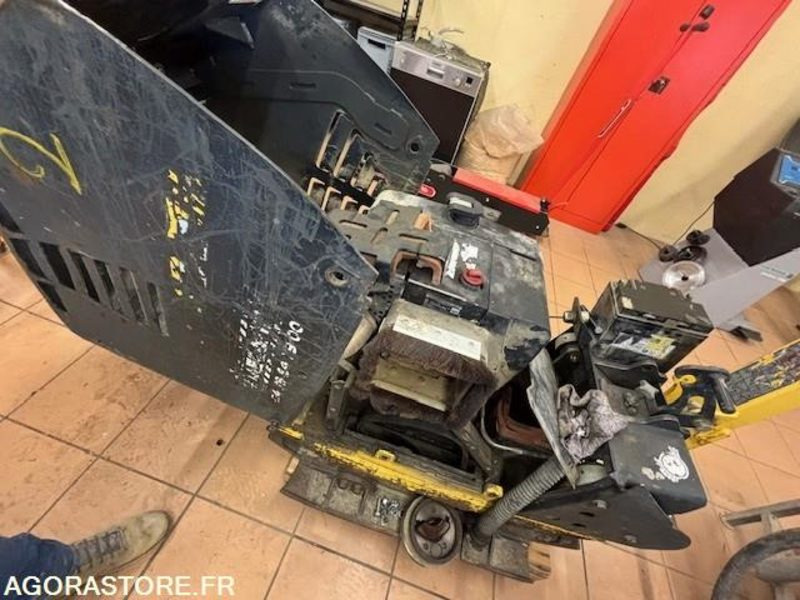 LOT DE 2 PLAQUES BOMAG BPR 60/65D/E ET BPR45/55D 2019 ET 2022 - Placas vibratórias: foto 4 LOT DE 2 PLAQUES BOMAG BPR 60/65D/E ET BPR45/55D 2019 ET 2022 - Placas vibratórias: foto 4