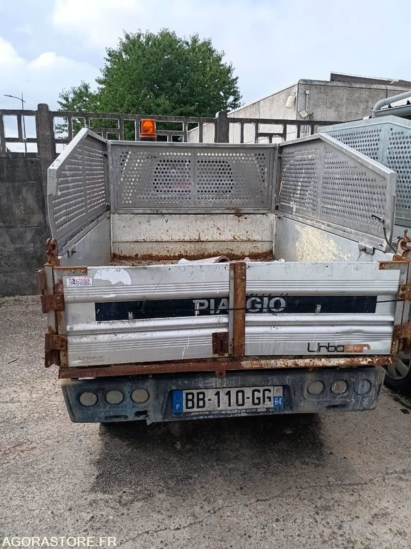 LOTS DE 2 PIAGGIO PORTER AVEC 1 CARTE GRISE - Carrinha basculante: foto 2 LOTS DE 2 PIAGGIO PORTER AVEC 1 CARTE GRISE - Carrinha basculante: foto 2
