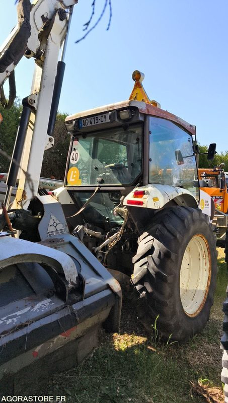 Trator Lot Renault - Tracteur ergos 446 Roto 209 - 2009 et FAUCHEUSE NOREMAT VISIOBRA: foto 14