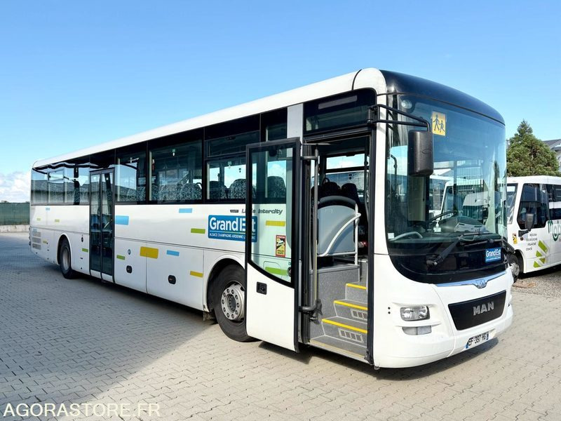MAN Lion's Intercity C - 2016 - 244.000km - Euro 6 - Autocarro escolar: foto 1 MAN Lion's Intercity C - 2016 - 244.000km - Euro 6 - Autocarro escolar: foto 1