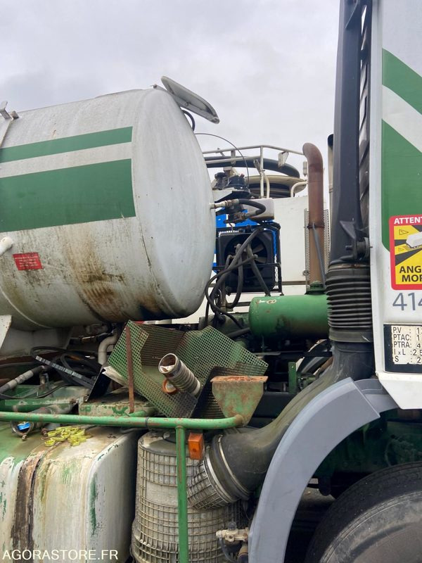 MERCEDES ACTROS 2031 HUWER 2001 (300000Km ) NON ROULANT EXPORT UNIQUEMENT - Caminhão limpa fossa: foto 3 MERCEDES ACTROS 2031 HUWER 2001 (300000Km ) NON ROULANT EXPORT UNIQUEMENT - Caminhão limpa fossa: foto 3
